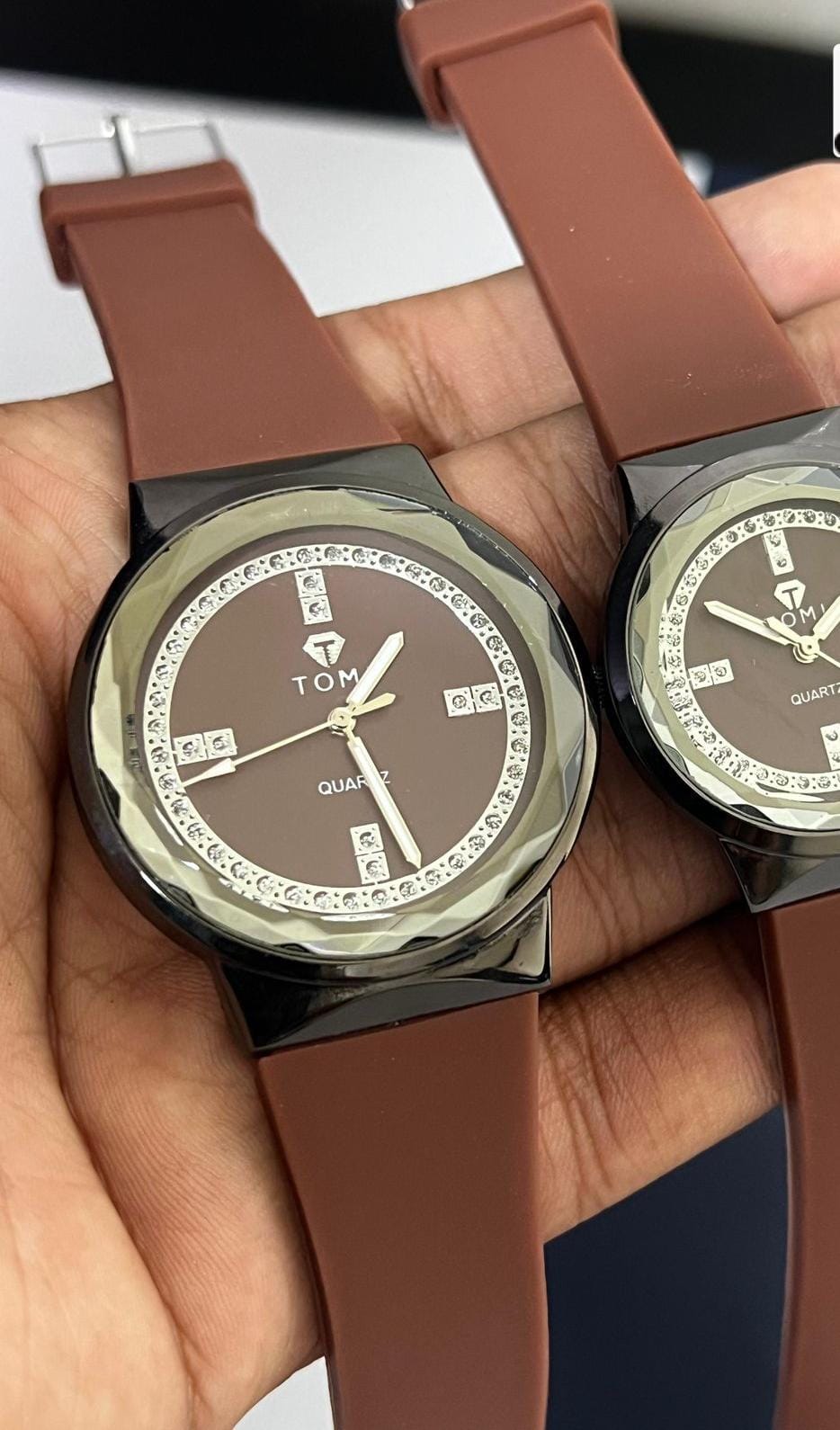 Tomi Couple Watch Set – Stylish Matching Wrist Watches Gift